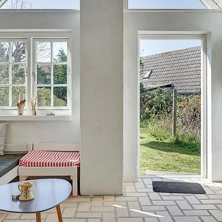 2 Person In Svaneke-by Traum * Svaneke