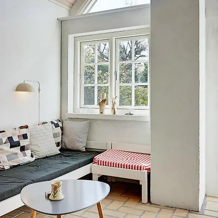 Ferienhaus 2 Person In Svaneke-by Traum *